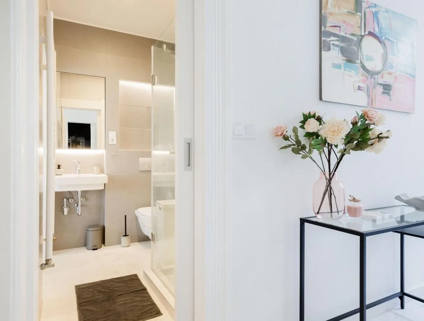 Chic And Spacious Central Retreat Budapest Hungary