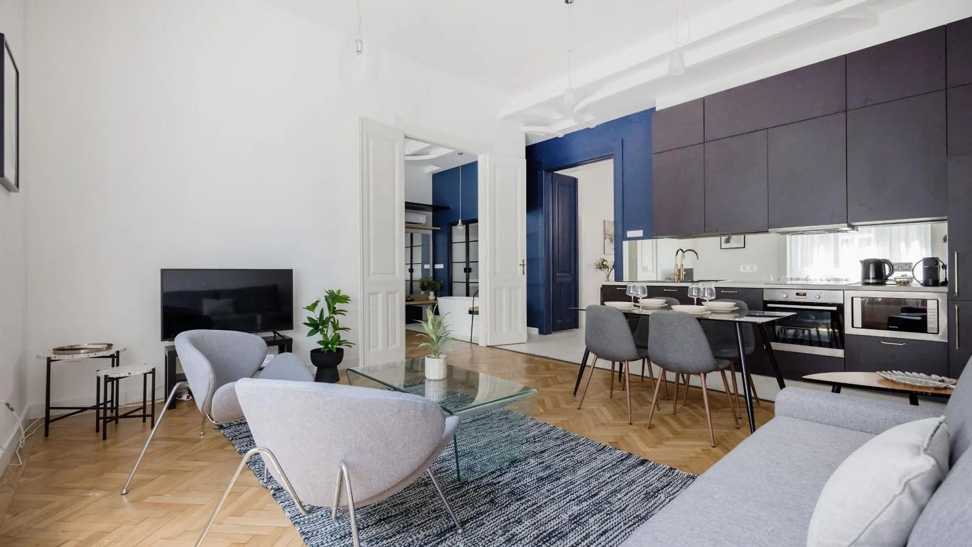 Apartment Chic And Spacious Central Retreat Budapest