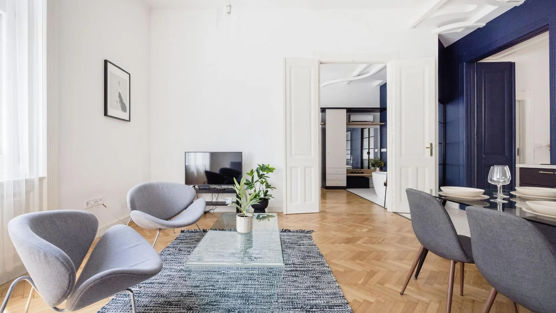 Apartment Chic And Spacious Central Retreat Budapest Hungary