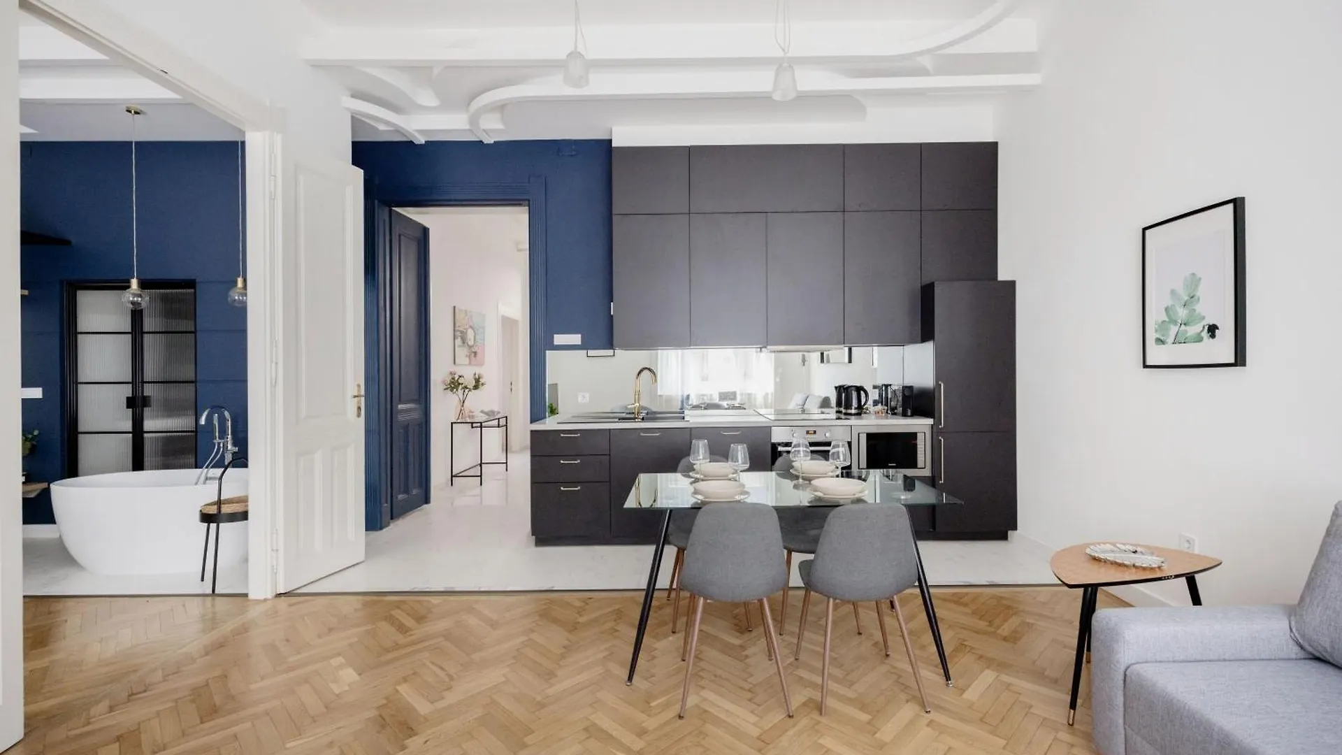 Apartment Chic And Spacious Central Retreat Budapest Hungary
